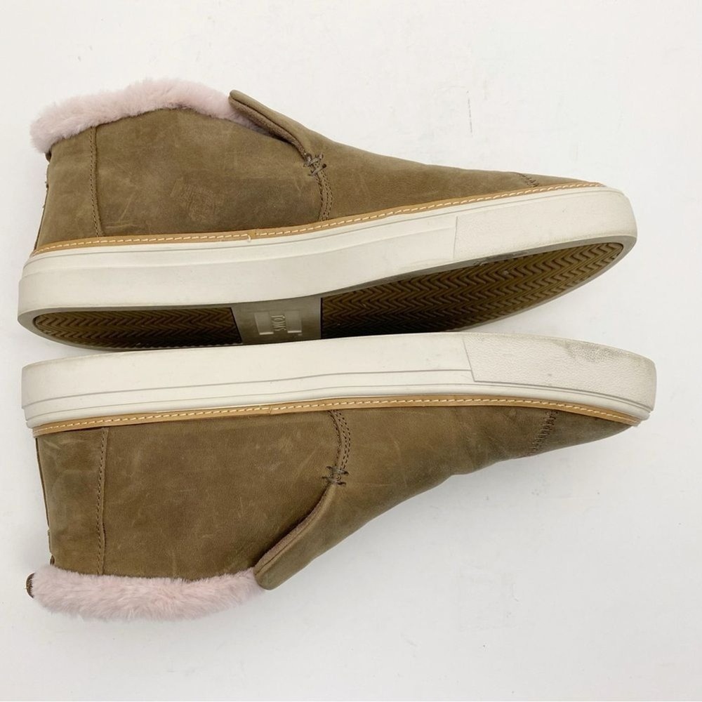 TOMS Paxton Sable Tan Leather/Faux Fur Slip On Sneaker Bootie Womens Size 11 - Picture 3 of 7